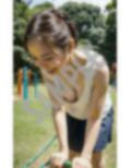美人ママの谷間 日曜の公園編 VOL.1