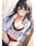 エロ自撮りで恥ずかしがる黒髪清楚系・制服たくしあげ＆パンチラ＆下着姿