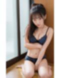 下着モデルのおしっこ我慢 おもらし