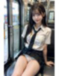 電車の中でS級制服女子が貴方だけにパンツをみせてくれます。200p 画像1