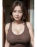 タンクトップ姿の巨乳熟女 画像2