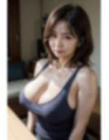 タンクトップ姿の巨乳熟女 画像4