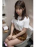 美女のトイレシーン 画像3
