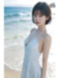黒髪アイドルと水着デート 画像3