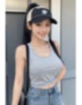 野球帽子をかぶった黒髪美女のデリバリー女子のおっぱい見せサービスはじめました。 画像5