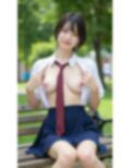 制服美少女溢れだすおっぱい 画像3