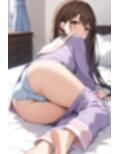 パジャマを脱いで誘惑してくる彼女【500枚】