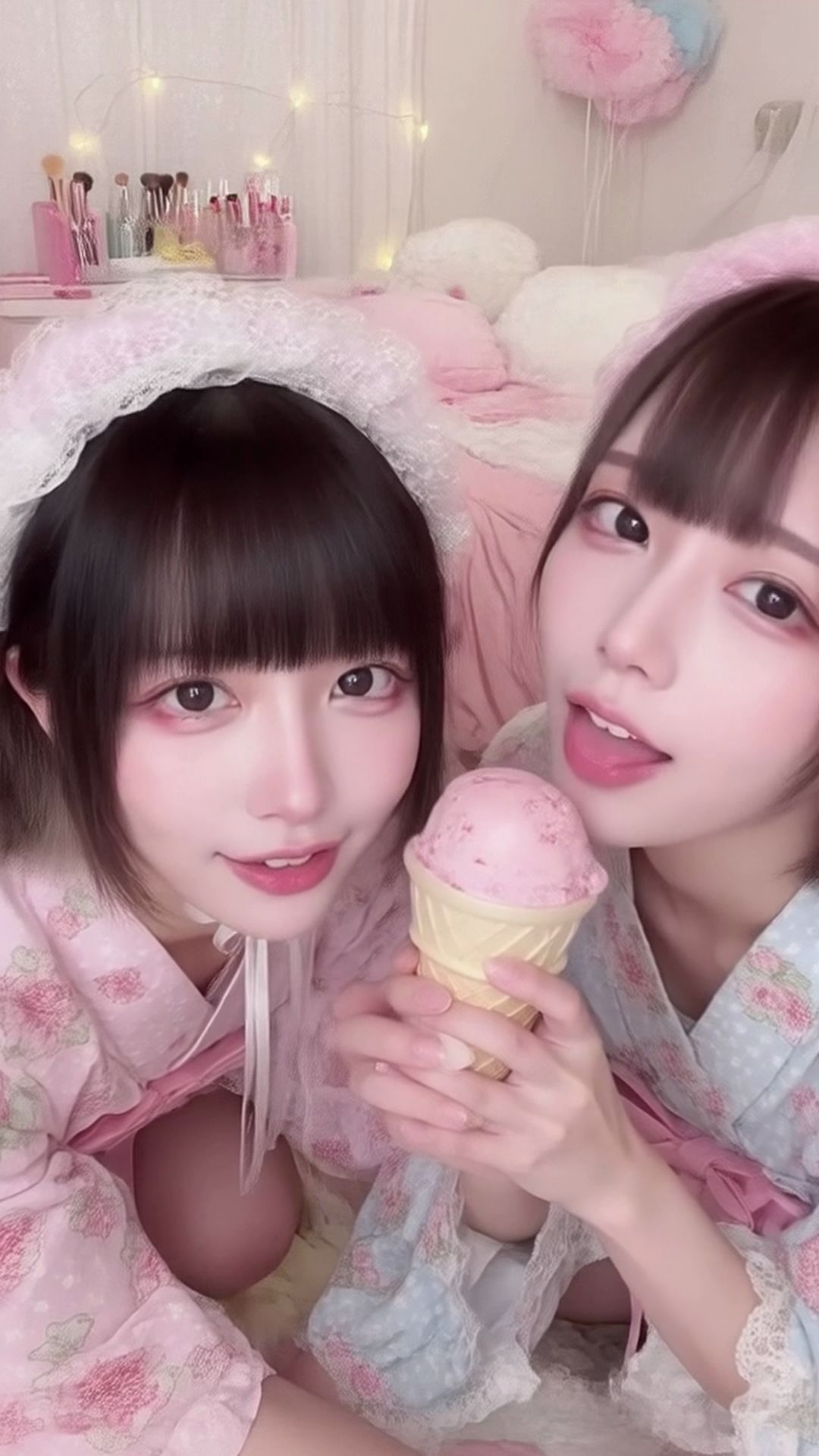 【動画】キス寸前、でもまだ…舐めてる。AI百合舐めキス映像 画像5