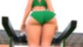 元祖中華女性格闘家「チュンリー（春麗）」の陸上競技ユニフォームウォーキング乳揺れ