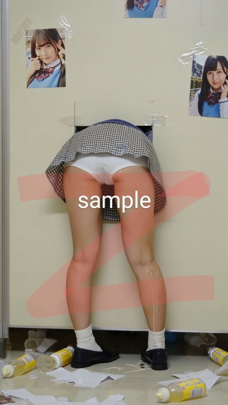 サンプル画像6:壁尻・壁埋めセレクションVol.1(リアルでおバカな羞恥シチュエーション製作所) [d_613210]