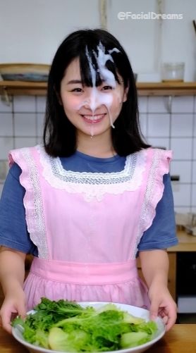 サンプル画像2:顔射後の余韻 – エプロン編 Vol.4(FacialDreams) [d_622191]