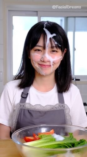 サンプル画像3:顔射後の余韻 – エプロン編 Vol.4(FacialDreams) [d_622191]