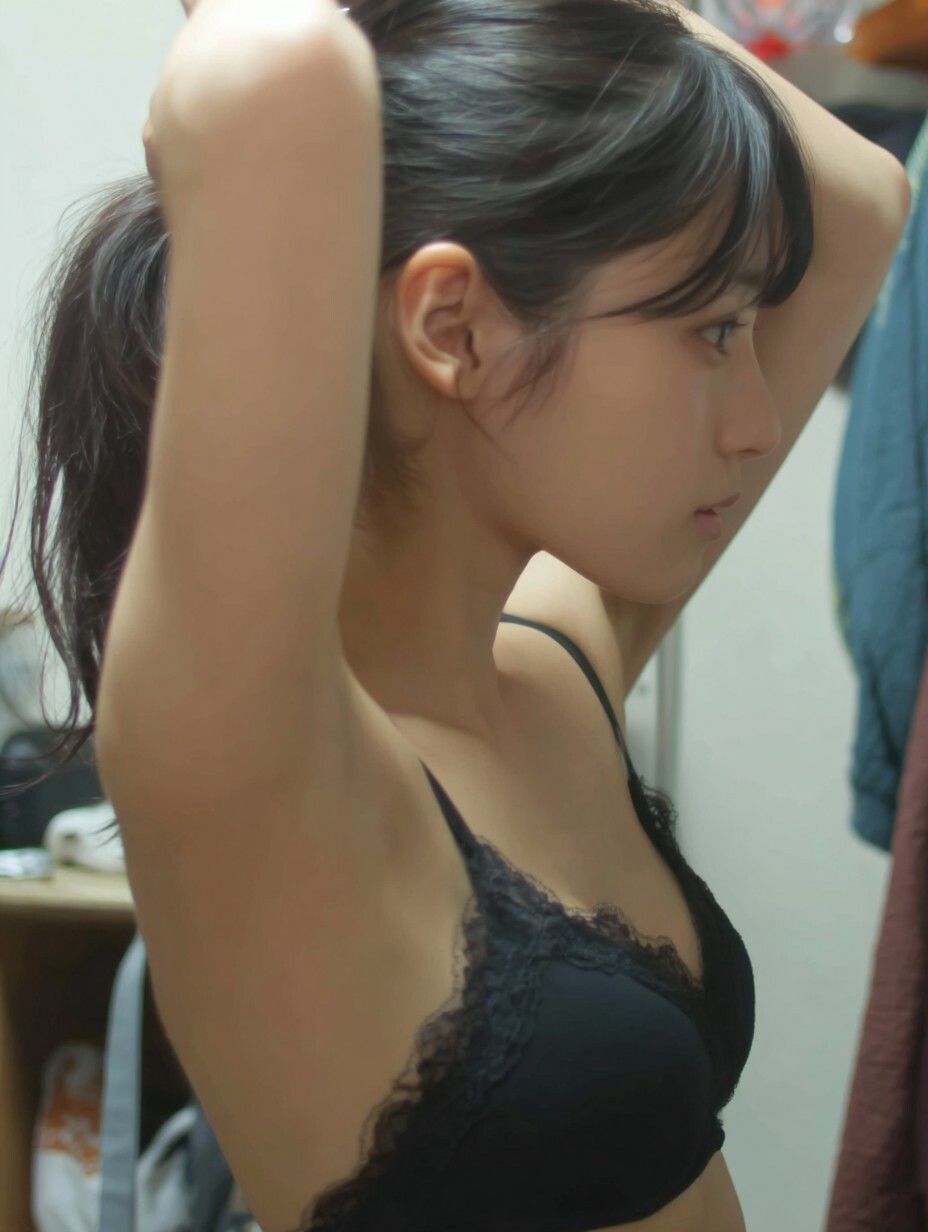 サンプル画像2:AIでしか覗けない、好奇心と背徳感の世界「更衣室」(BNT) [d_642425]