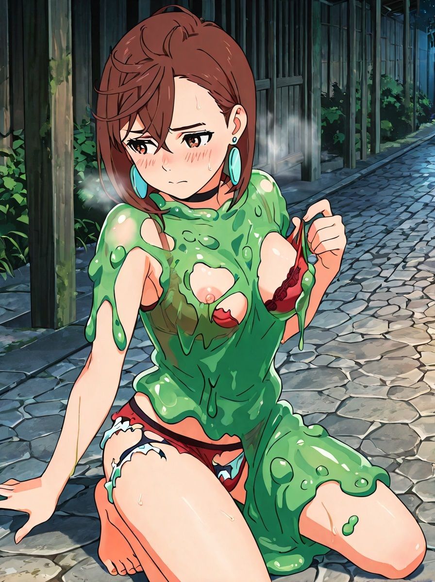 綾瀬桃、ヌルヌル危機一髪！ サンプル画像 8