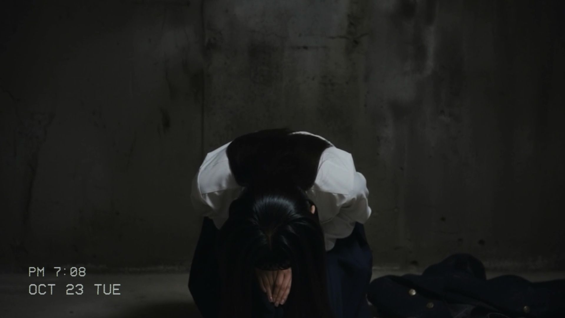 万引き女子校生のお仕置き謝罪動画 7 - hitomi raw無料エロ漫画(同人誌)サンプル画像 005