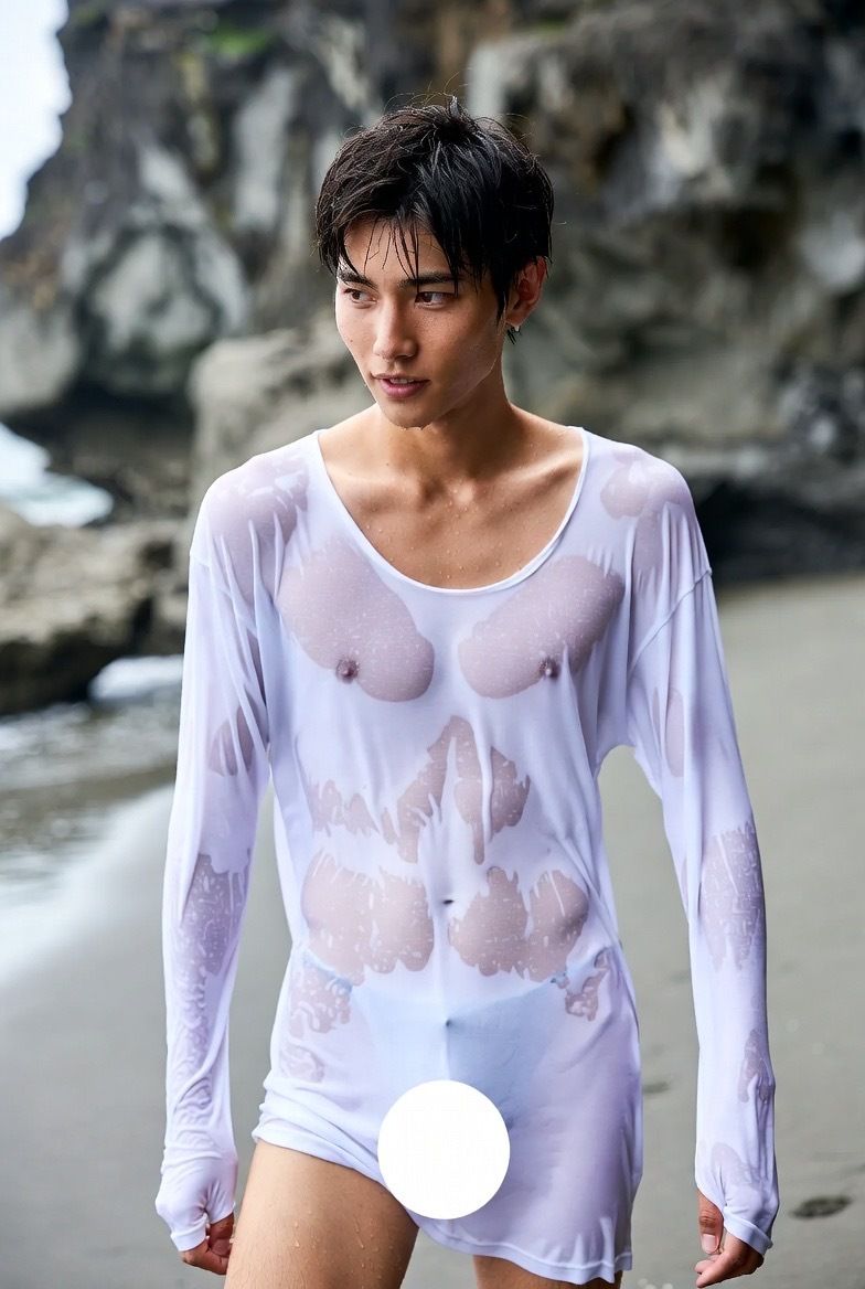 AI男子写真集安いラッシュガード買ったら海で溶けた件