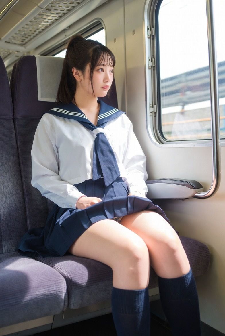 ラッキースケベ JKパンチラ編 画像集 画像2