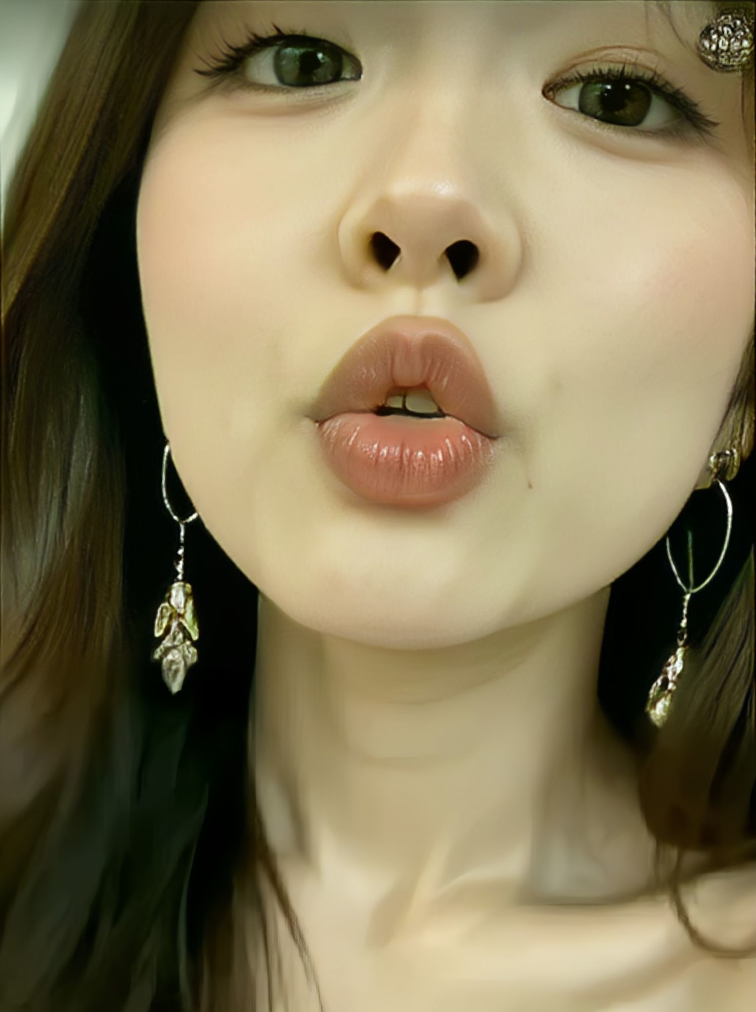 【★ハーレム体験】キス天国!私の唇の温度を計ってくれる? 『36人の美女達とA経験のドキドキタイムスタート!』 画像3