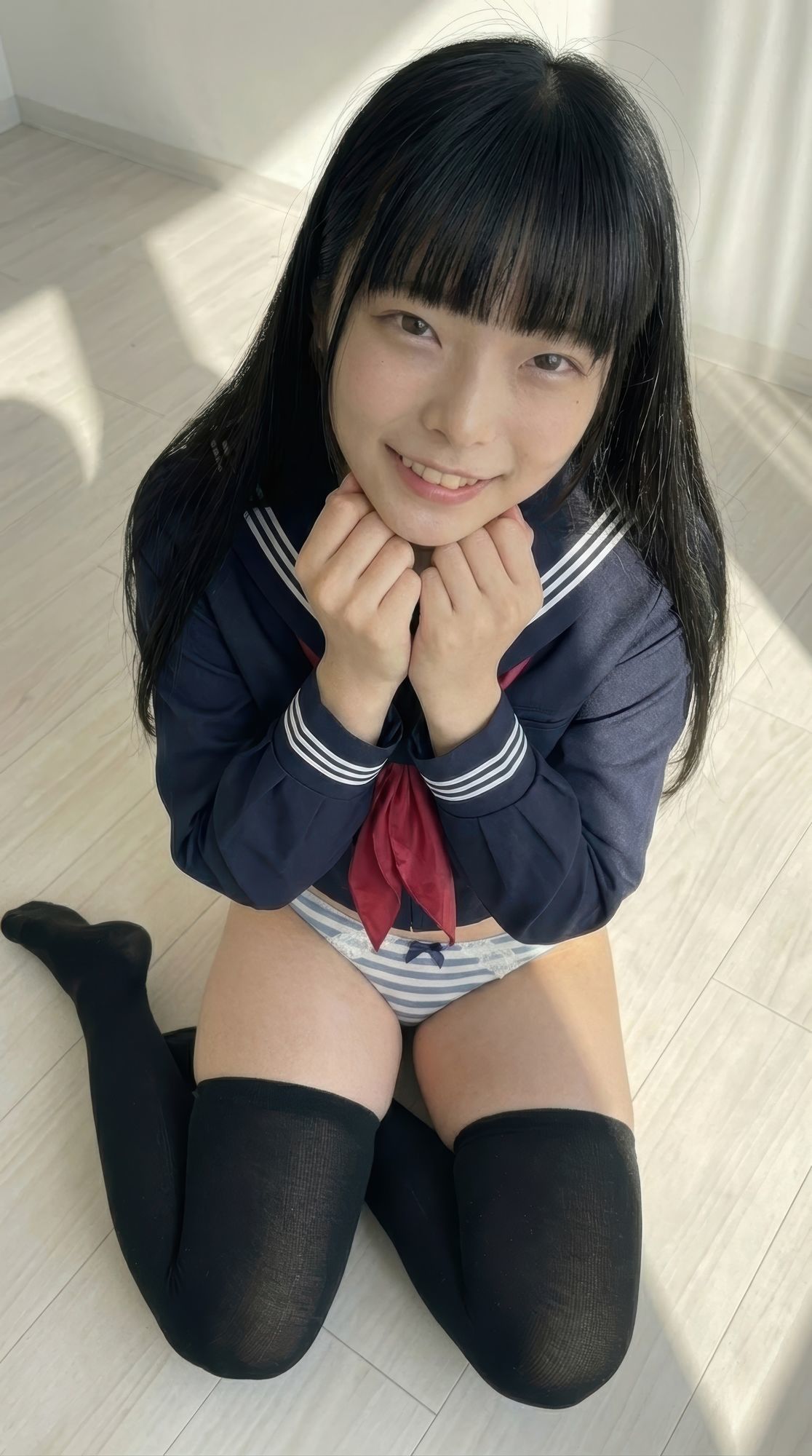 清楚系美少女にブルマとニーハイを履かせたらむちむち下半身が凄すぎた 画像7