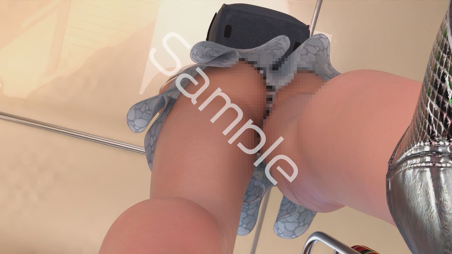 一ノ瀬廻里・私服登校日の通学途中のバス内でスカート内逆さ撮り盗撮の被害に遭う:PV10（白黒縞々ストライプフルバックパンティ） 画像1