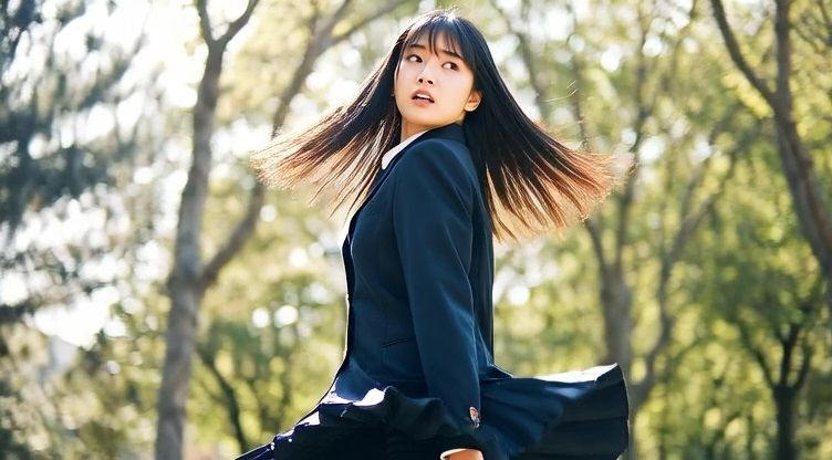 【神アングル】目の前で見える…制服コスのリアルパンチラ集 画像3