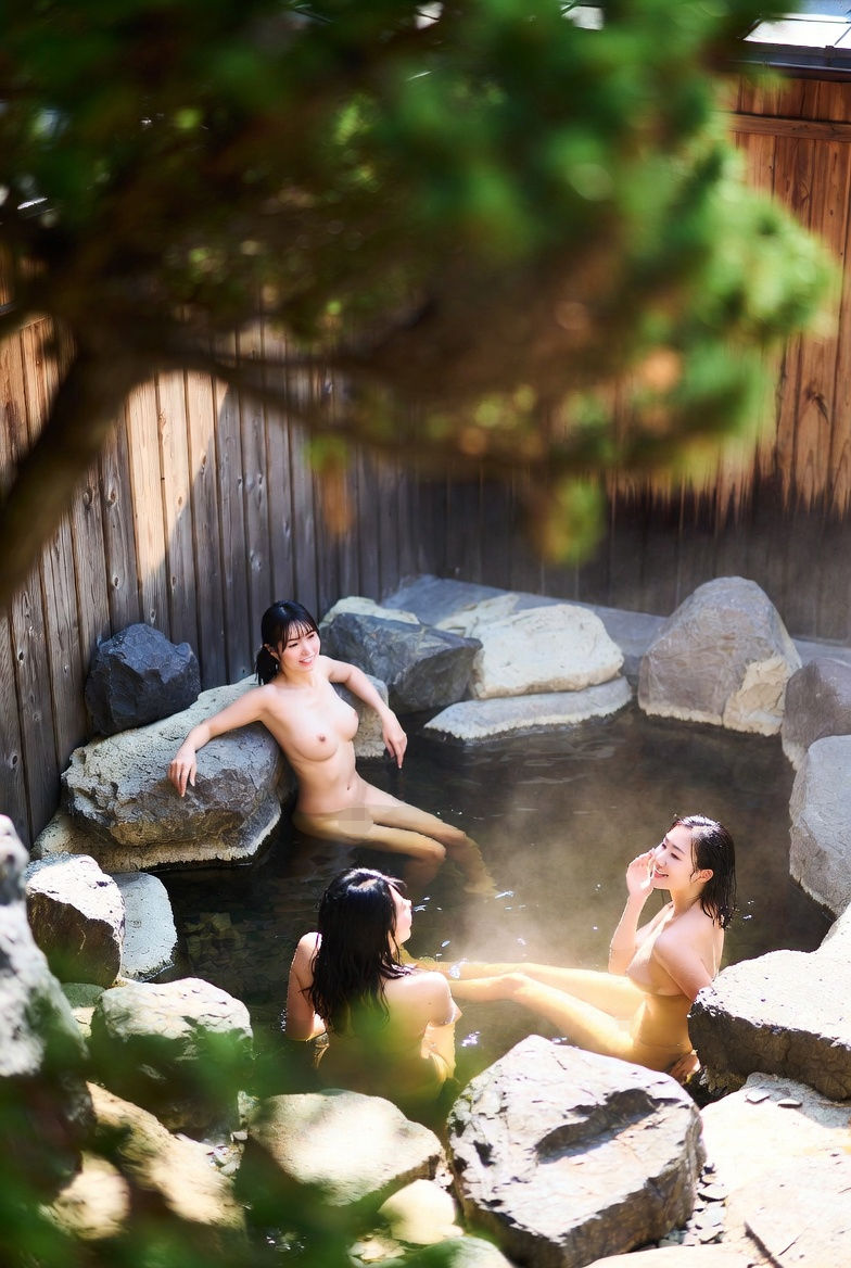 露天風呂盗撮 〜現実では叶わない、禁断の視点〜 サンプル6