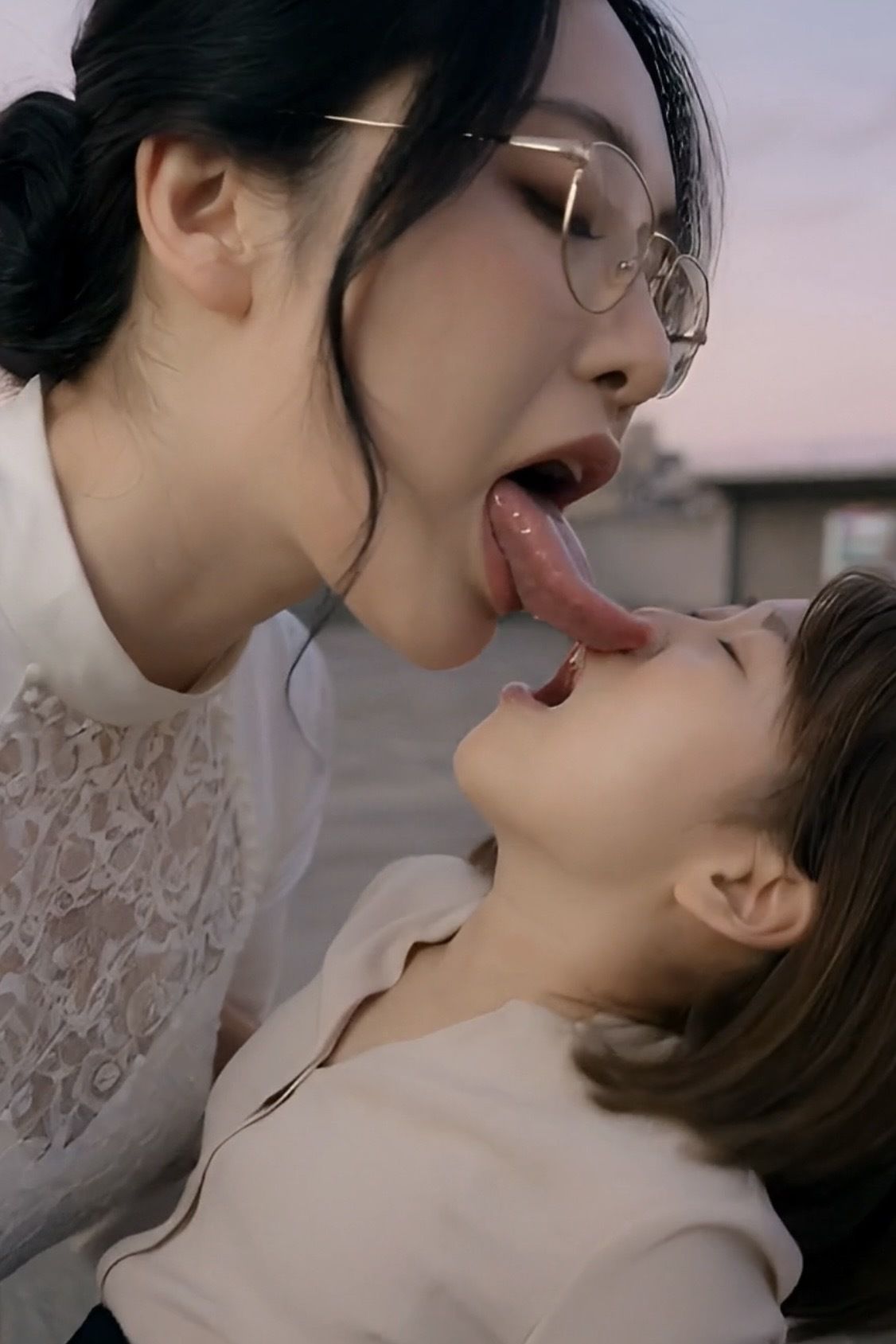 【舌フェチ特化】巨女の濃厚ベロキス〜小さなあなたを舐め尽くす〜 サンプル2