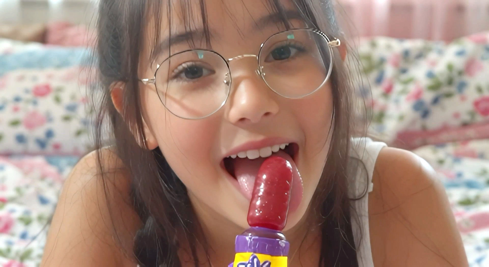 ひたすらキャンディを舐める動画集 画像4