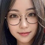美乳なめがねが制服を〜優等生委員長が教室でポロリ〜