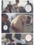女兵士は部隊の仲間たちと